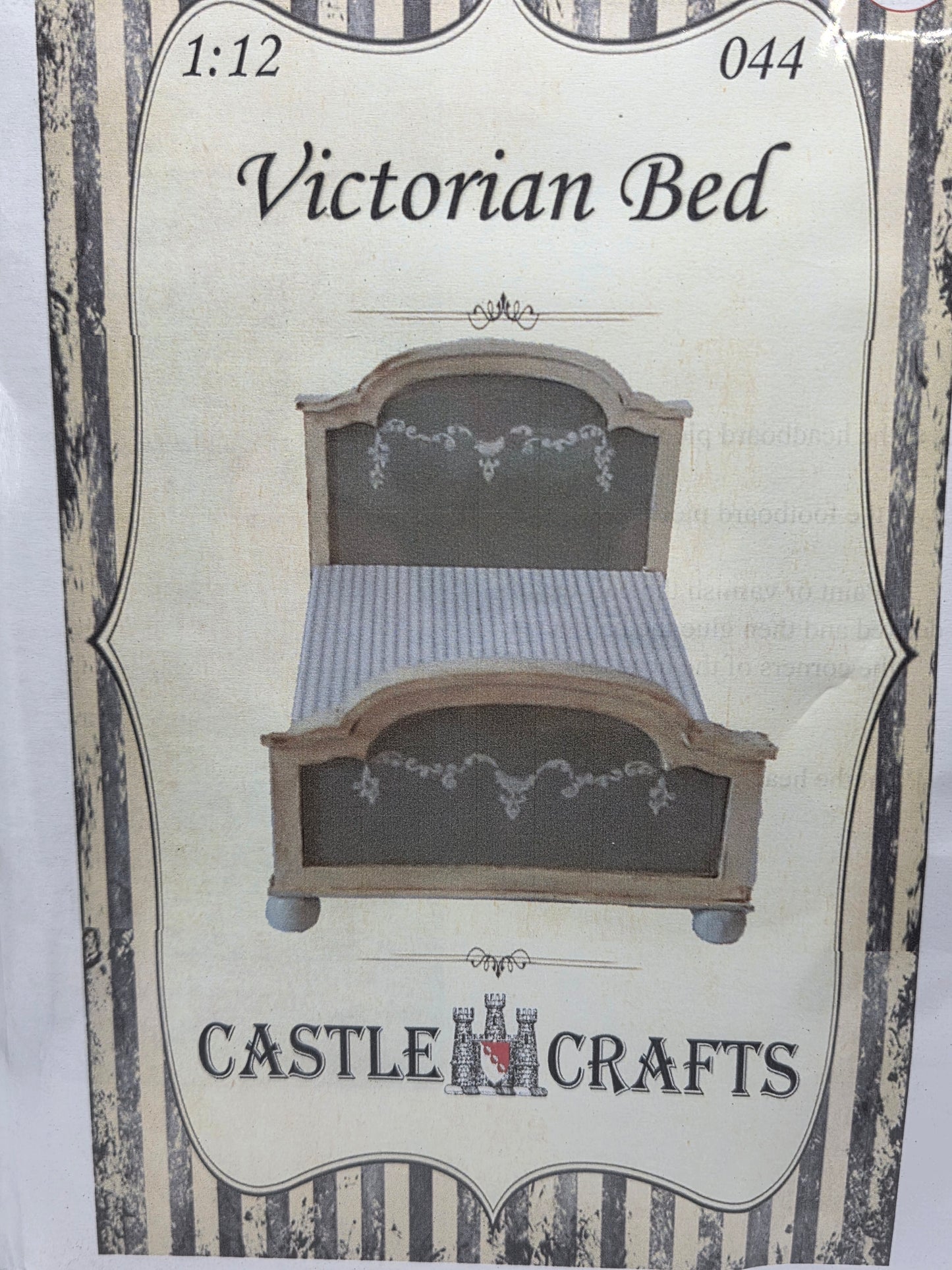 Kit - Victorian Bed #044