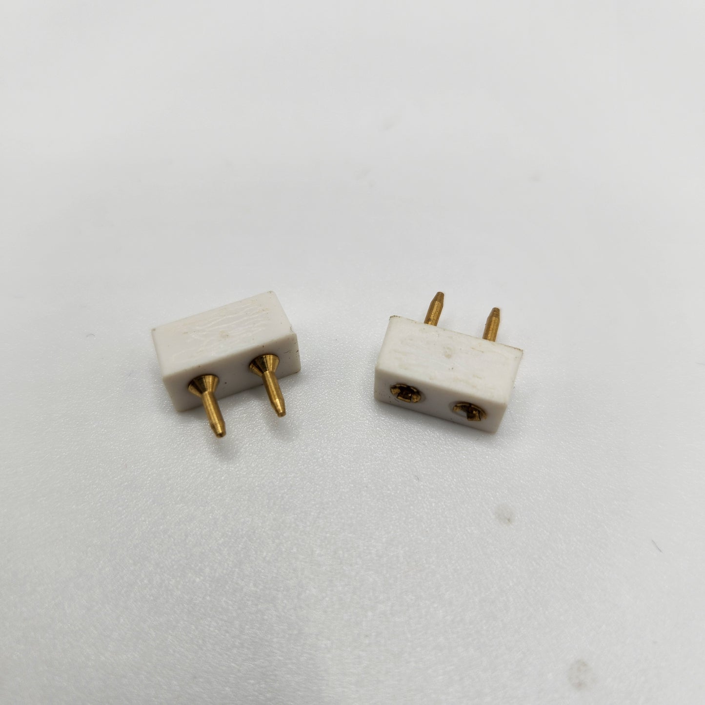 Plug In Single Wall Outlet