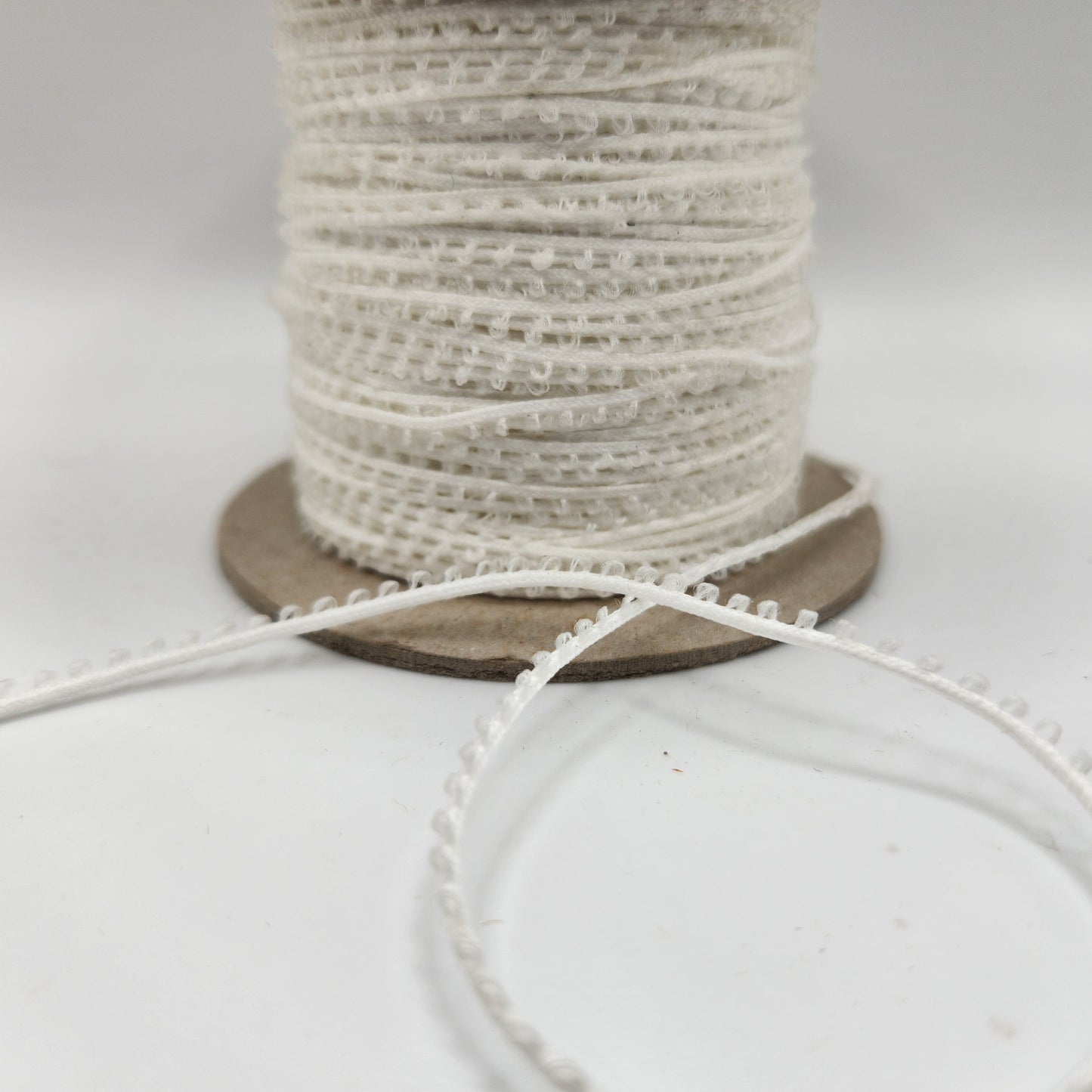 Mini Picot Braid Eyelash #7532 - White
