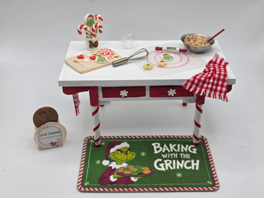 Baking Table - Grinchy