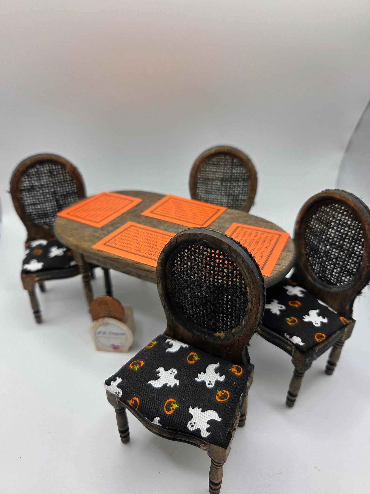 Table and Chairs - Halloween