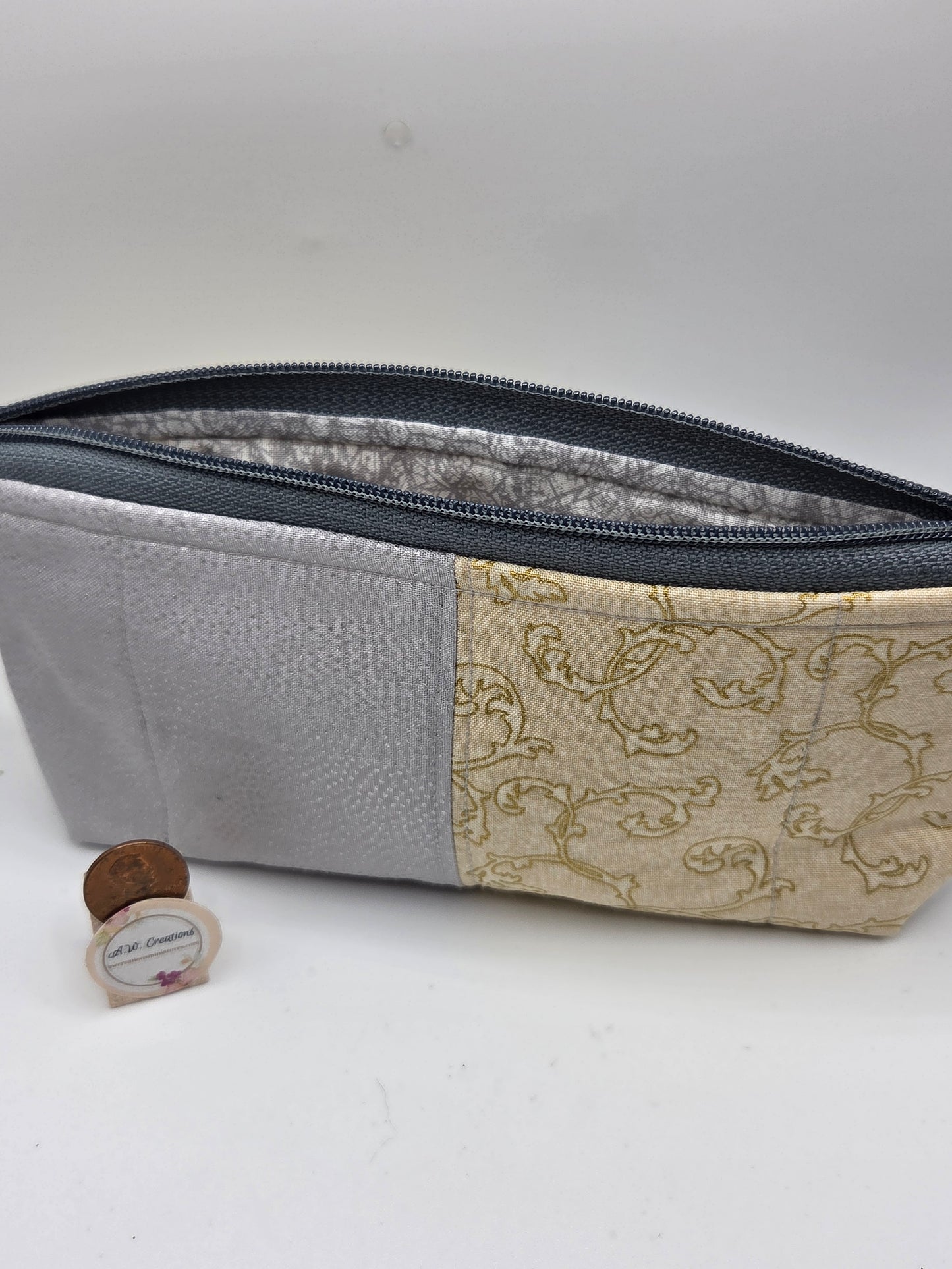 Logo Bag Collection - Gray & Cream