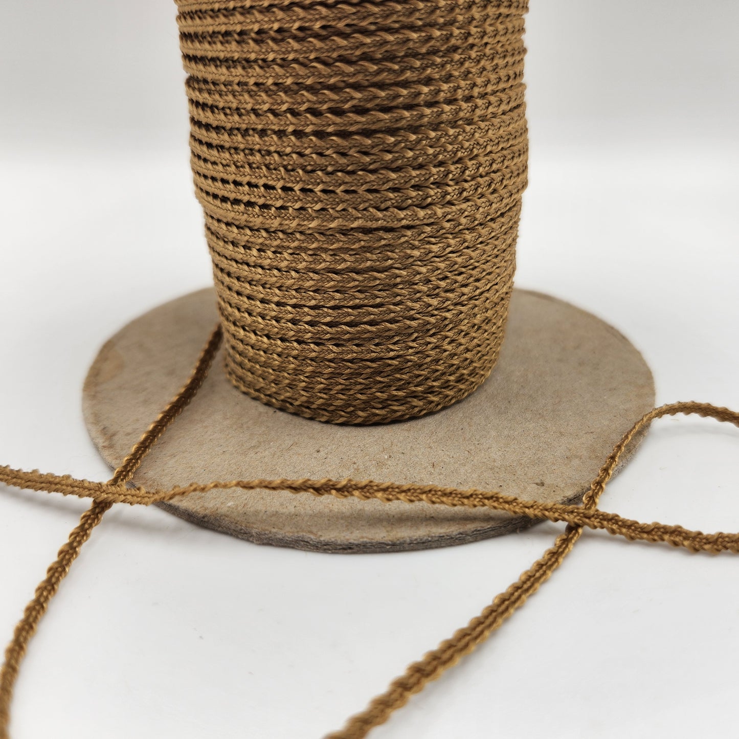 MIni Knobbly Braid #28007 - Brandy