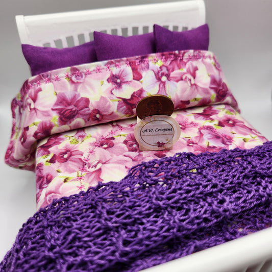 Slat Bed - White with Orchid Decor