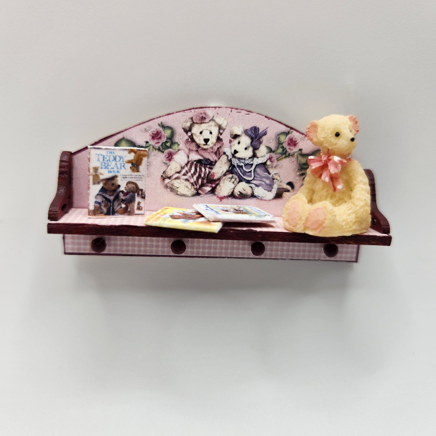 Peg Shelf - Bears & Books