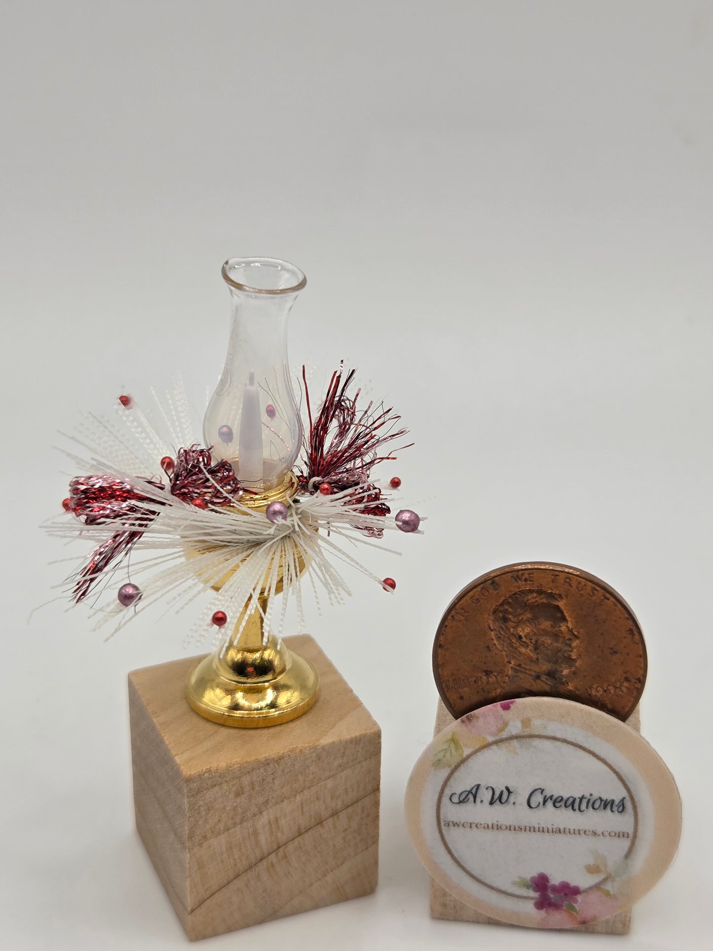 Red & Pink Hurricane Arrangement