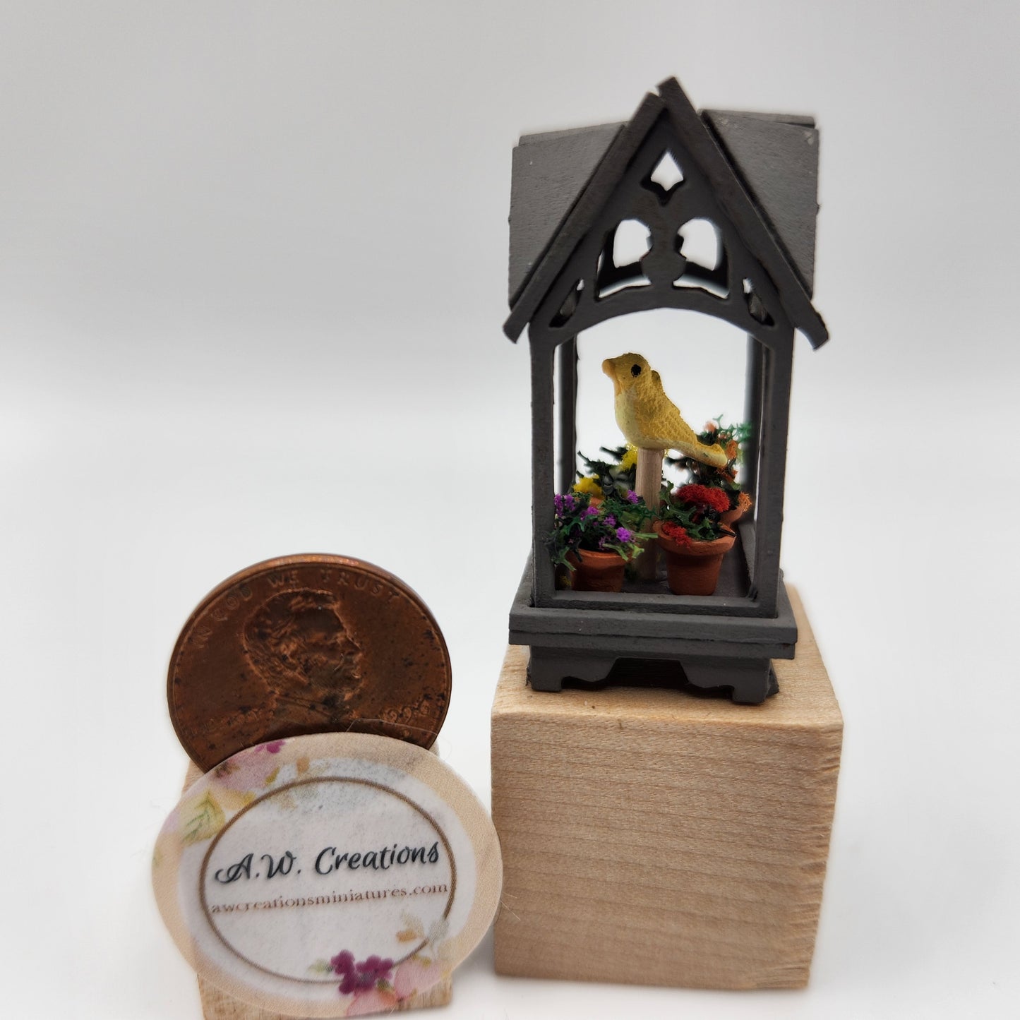 Terrarium - Yellow Canary