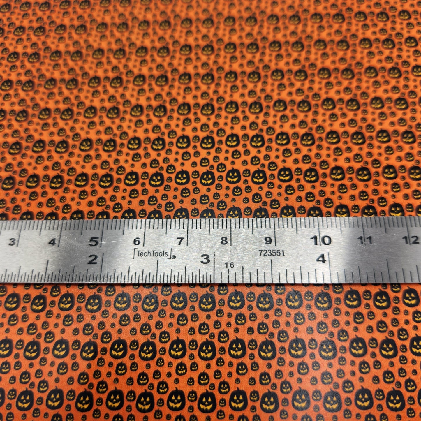 Wallpaper 1:48 - Jack o'lanterns