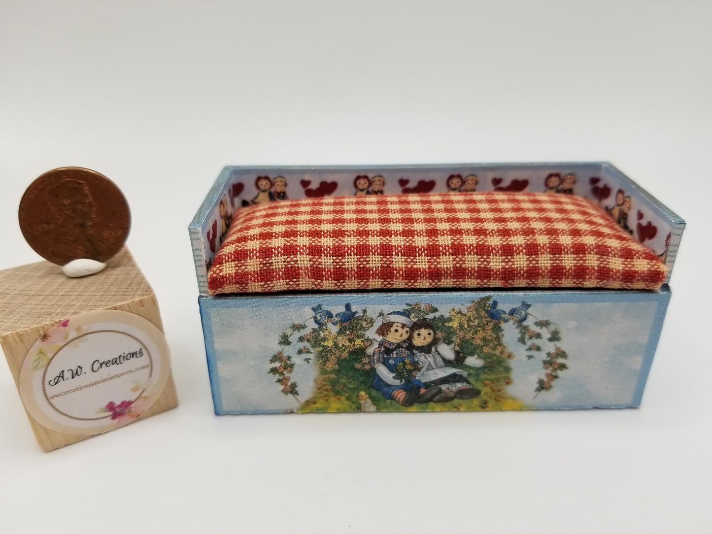 Toy box - raggedy doll blue