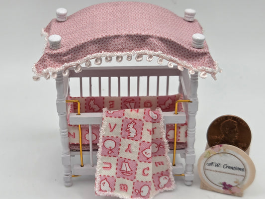 Canopy Crib - Pink 1:24