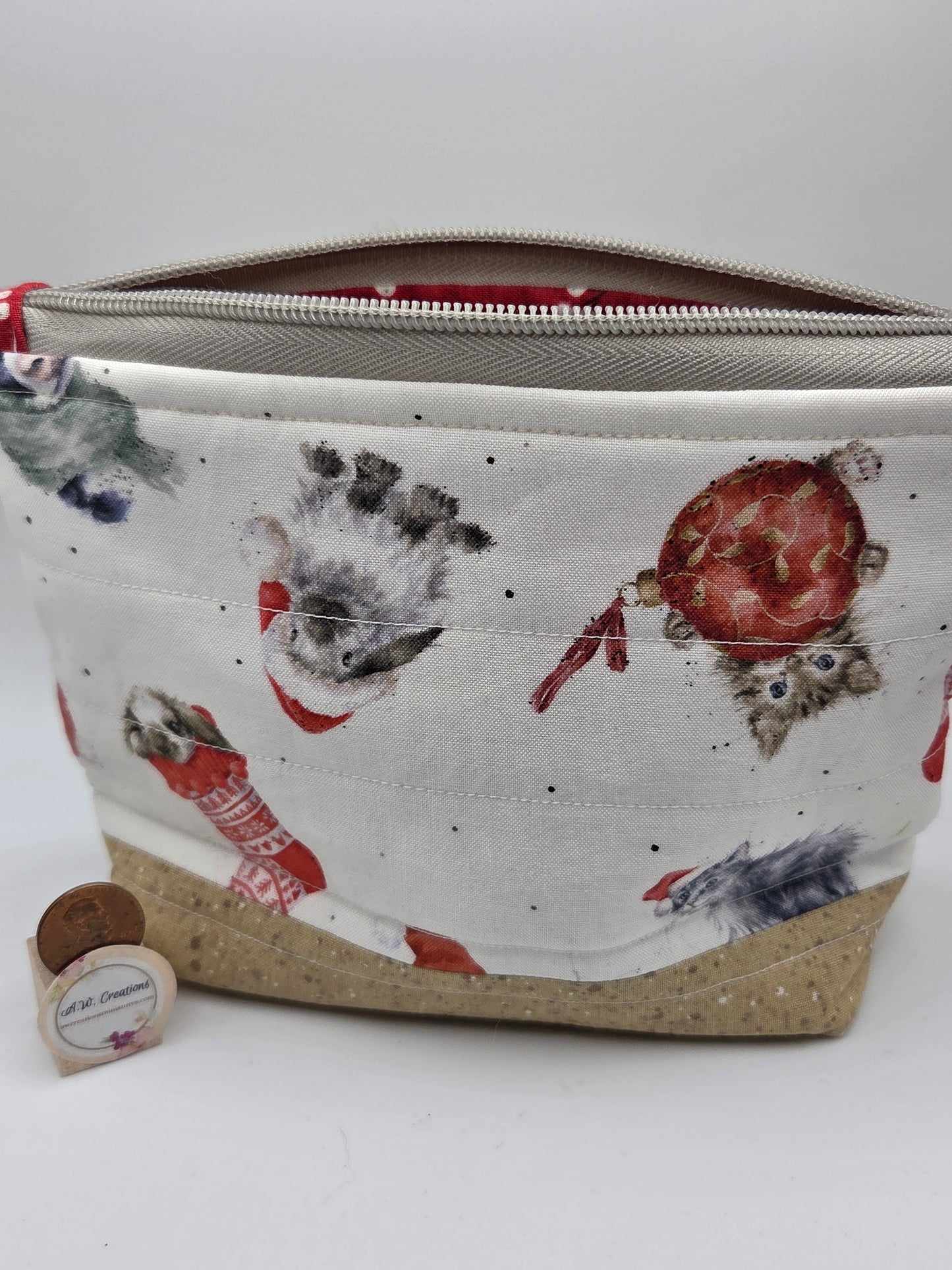 Logo Zipper Bag - Christmas Animals