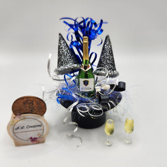 Top Hat Champagne Basket - Blue