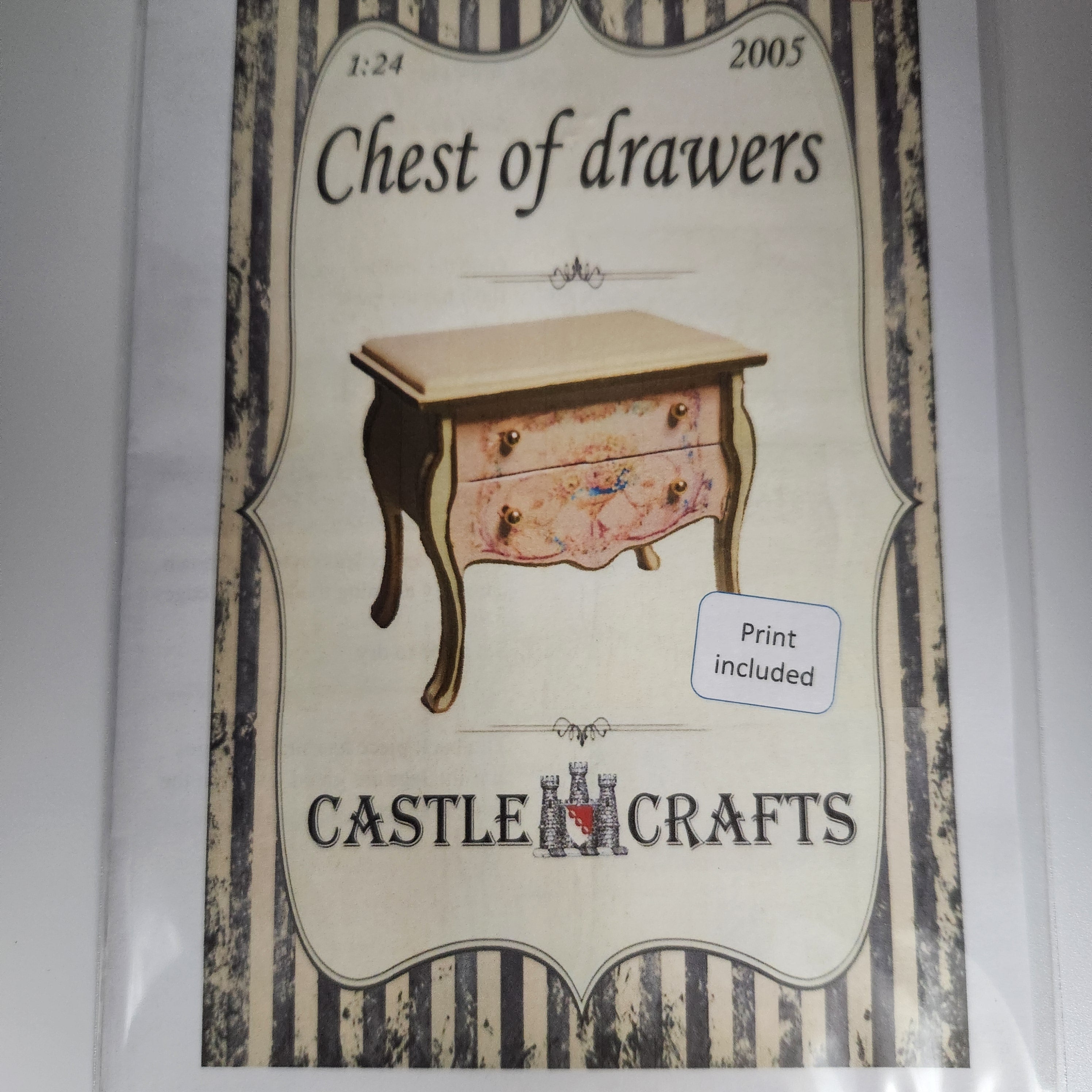 Kit - 1:24 Chest of Drawers #2005 – A.W. Creations Miniatures