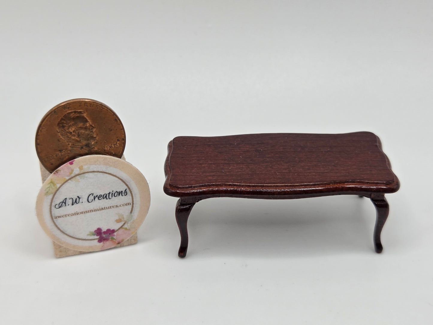 Coffee Table - Mahogany 1:24