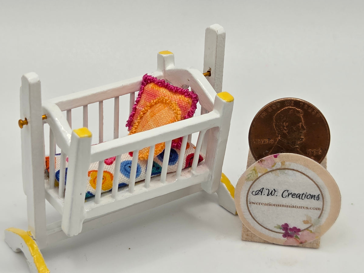 Swinging Cradle - Yellow 1:24