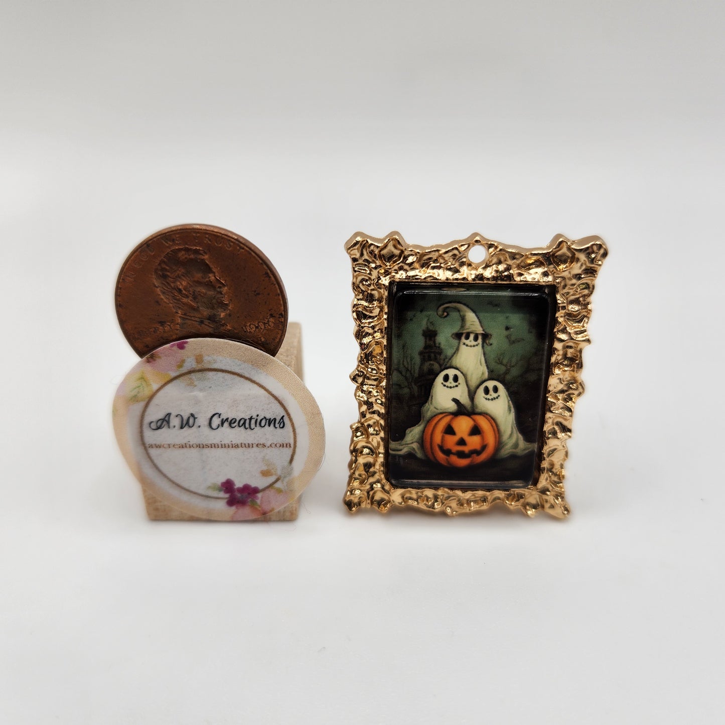 Gold Framed Picture - Ghosts & Jack-o-lantern