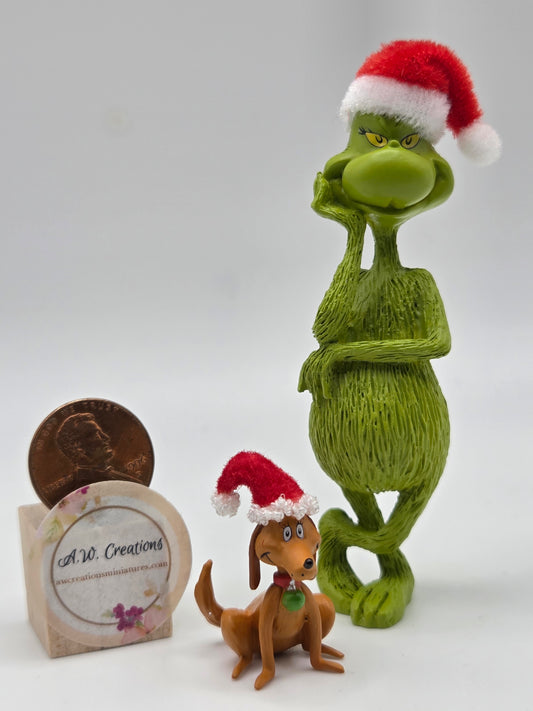 Grinch & Max Figures