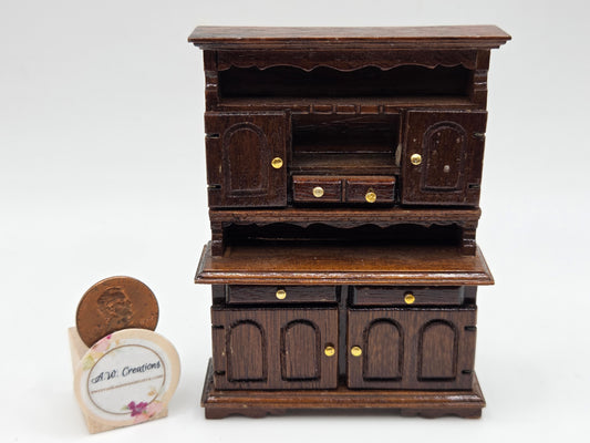 Hutch 1:24