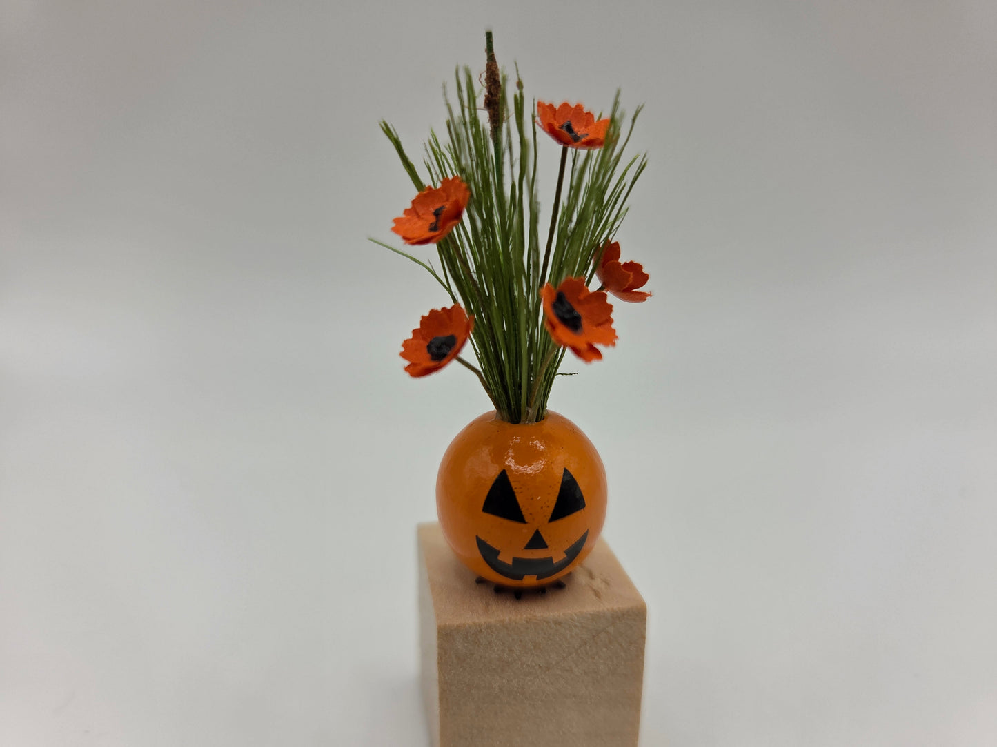 Small Halloween Arrangement