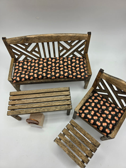 Patio Set - Black Stained with Pumpkins