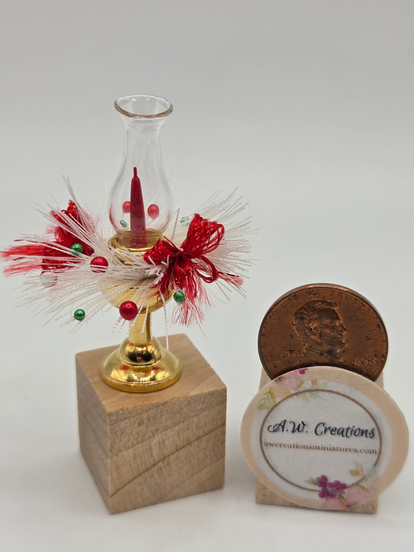 Red & Green Hurricane Arrangement