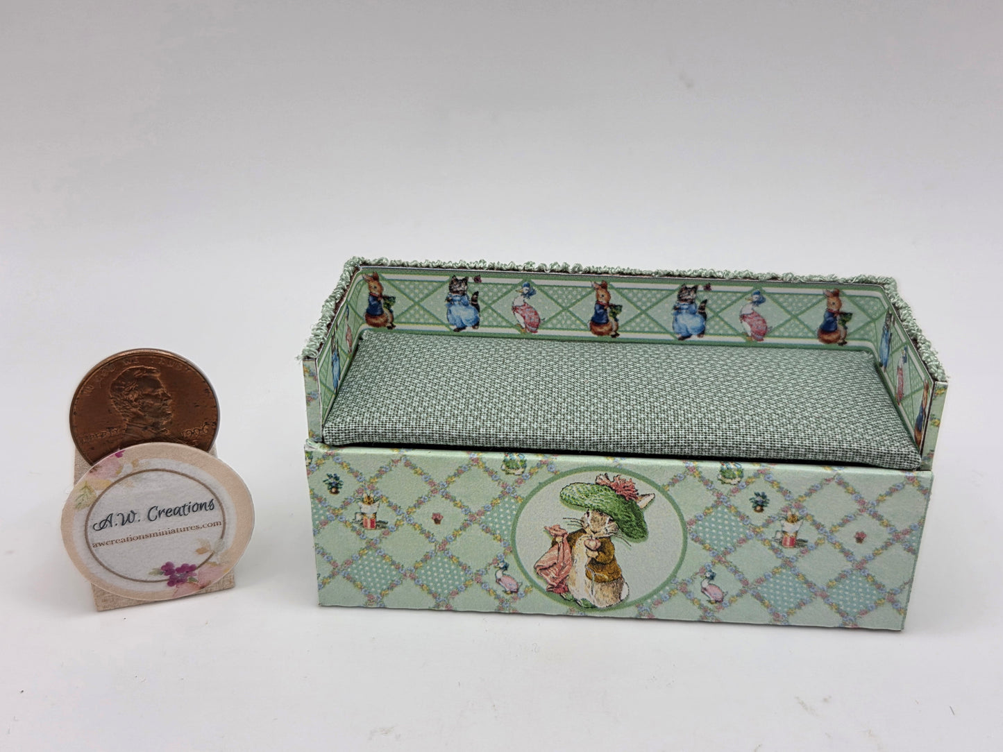 Toy box - Rabbit green