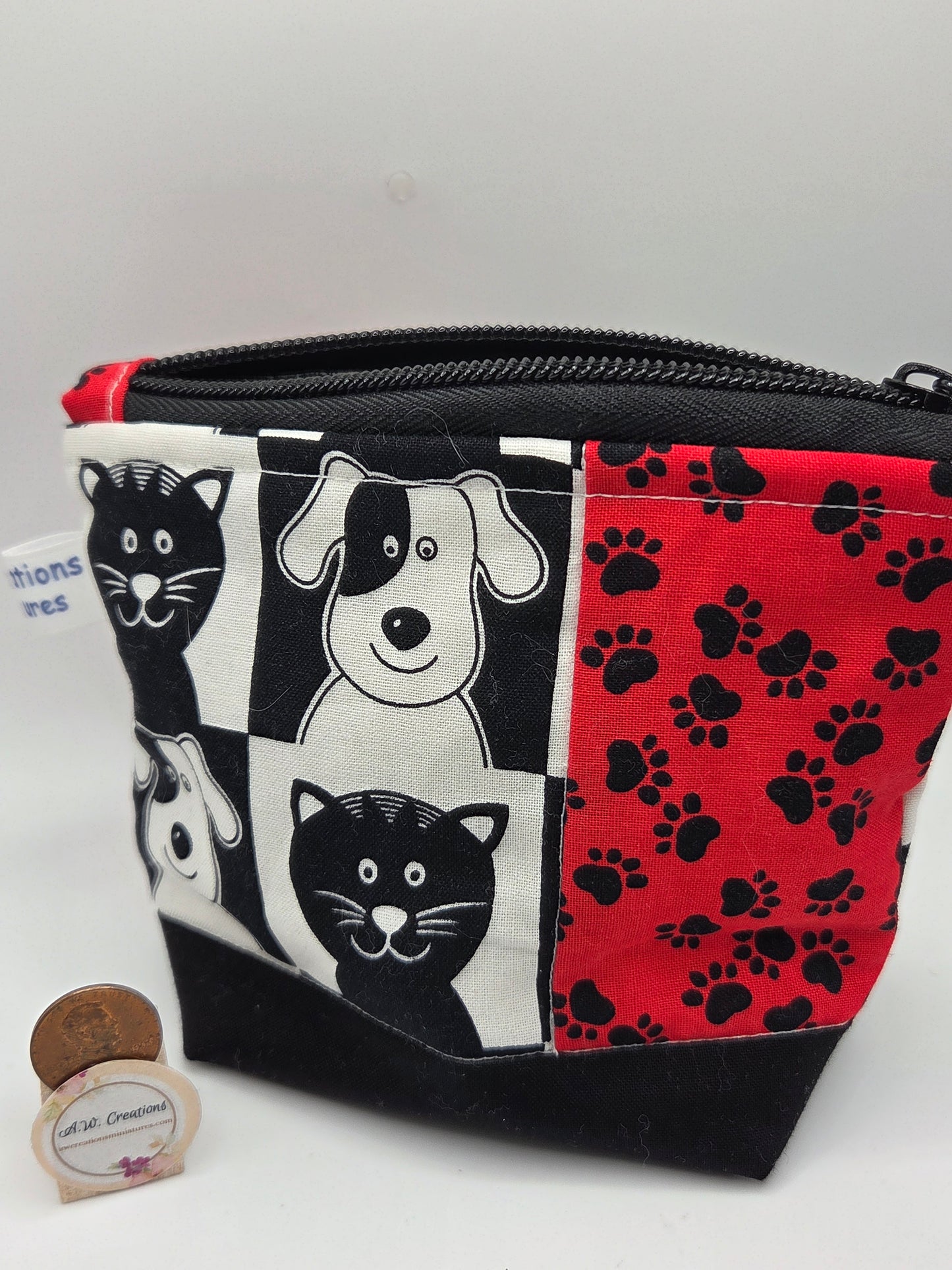 Logo Bag Collection - Cats & Dogs