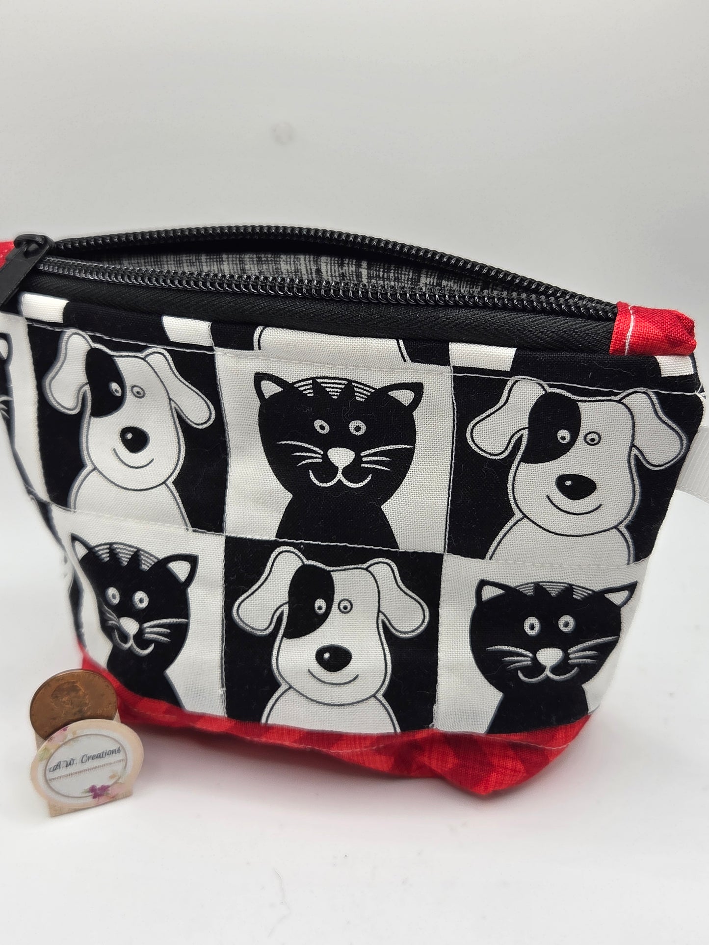Logo Bag Collection - Cats & Dogs